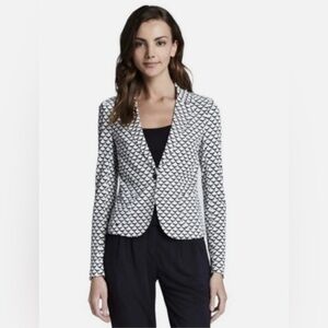 TORY BURCH, Very good condition, button closure, size XS padded shoulder.